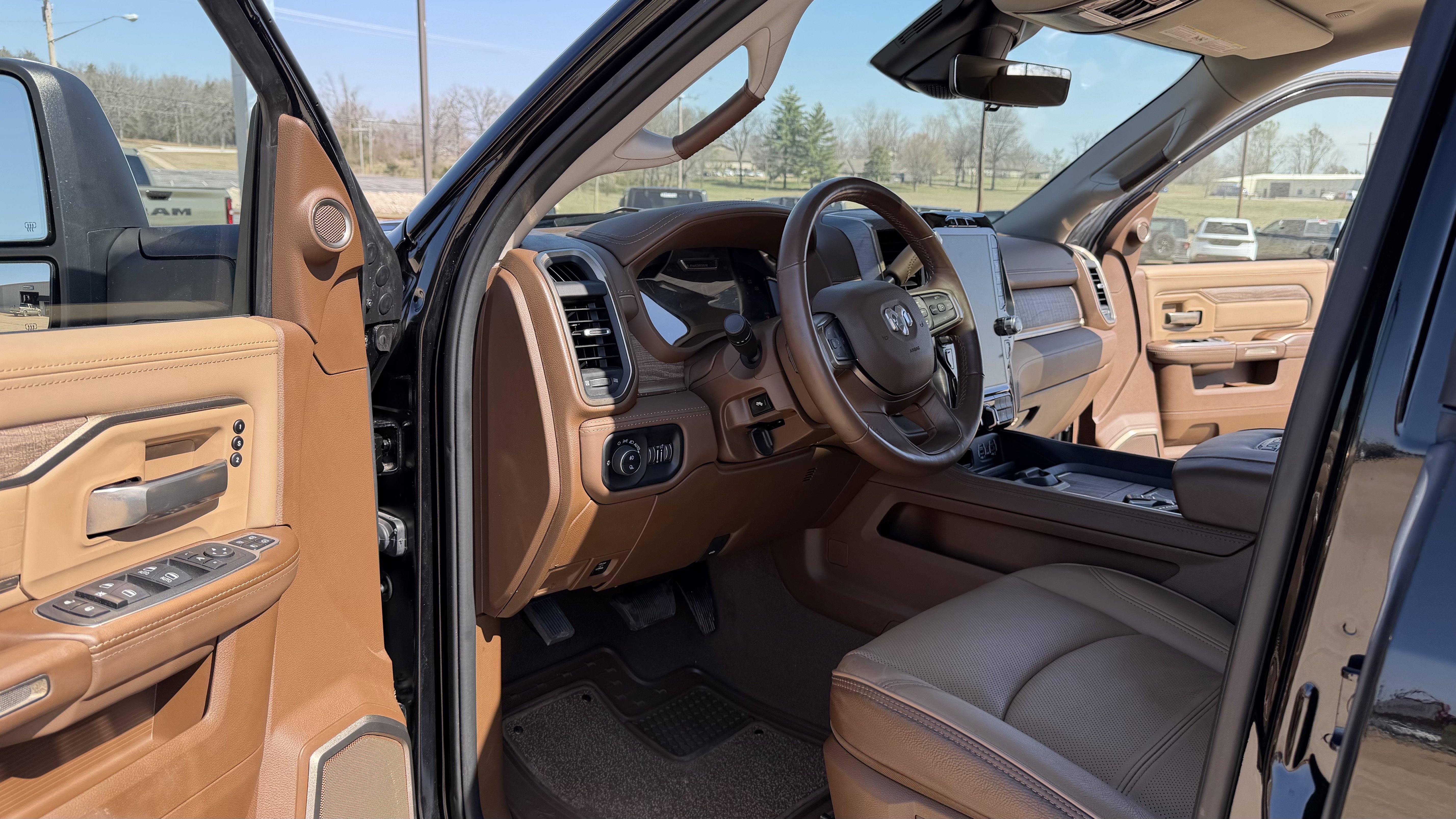 Used 2024 RAM 3500 Limited w/ Safety Group image 19