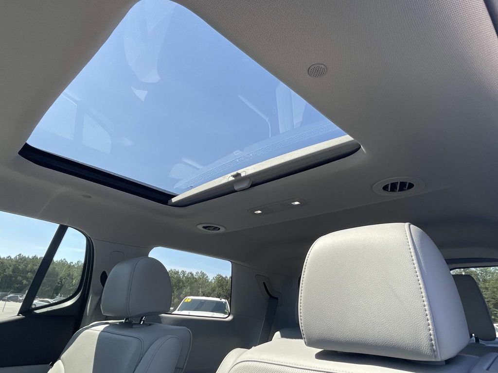 Used 2023 GMC Acadia SLT w/ Preferred Package image 16