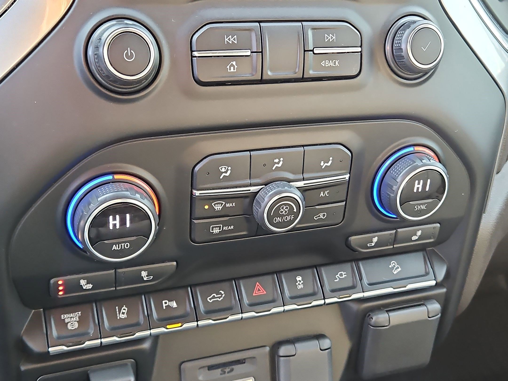 Used 2021 Chevrolet Silverado 3500 LTZ image 24