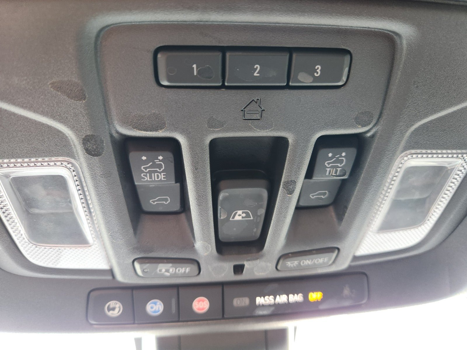 Used 2021 Chevrolet Silverado 1500 High Country AWD/4WD image 48
