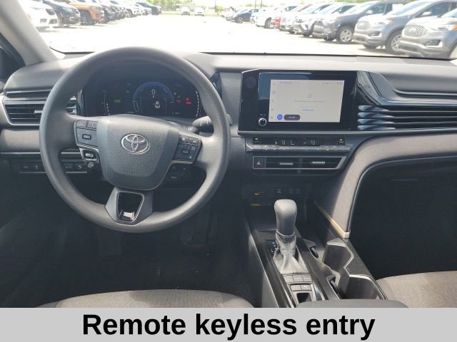 Used 2025 Toyota Camry LE FWD image 4