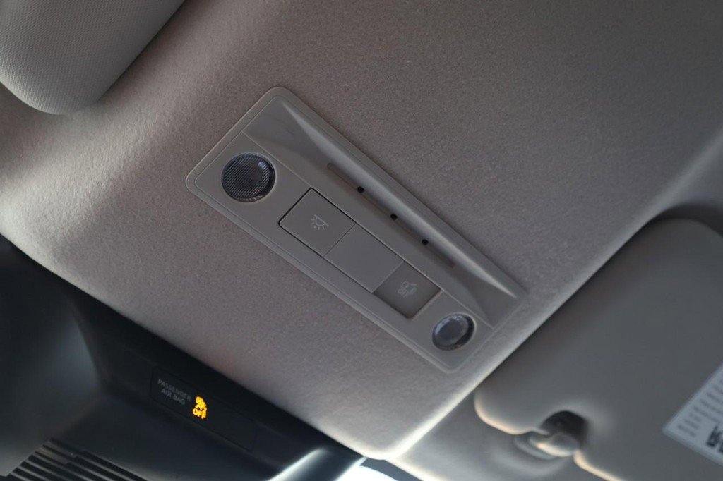 New 2026 Nissan Kicks S image 17