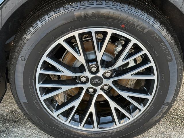 New 2026 Ford Escape SE w/ PHEV Premium Package image 18