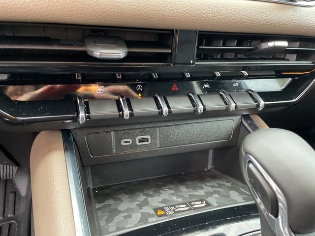 Used 2024 GMC Canyon Denali AWD/4WD image 35