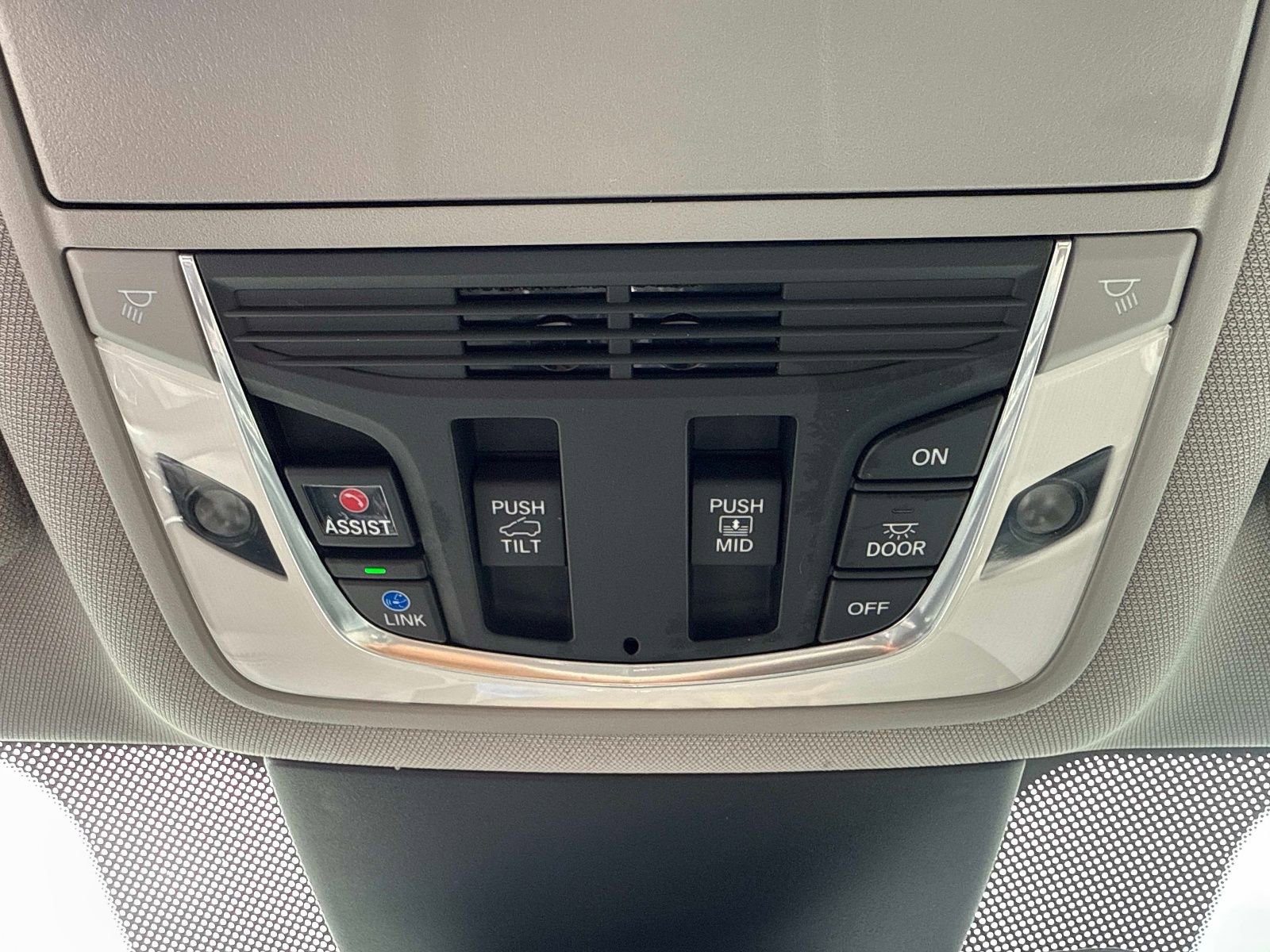 Used 2022 Acura MDX SH-AWD w/ Advance Package image 23