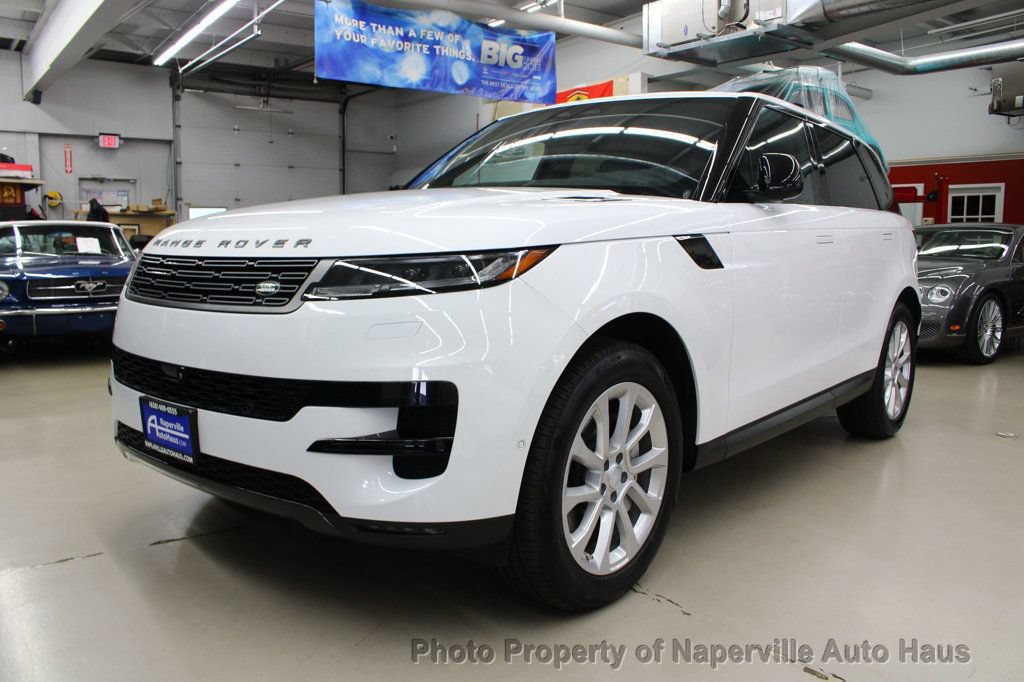 Used 2025 Land Rover Range Rover Sport SE AWD/4WD image 60