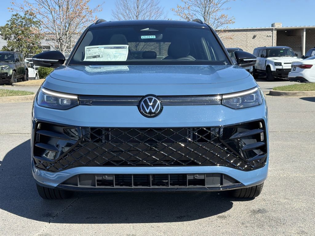 New 2026 Volkswagen Tiguan SE R-Line image 8