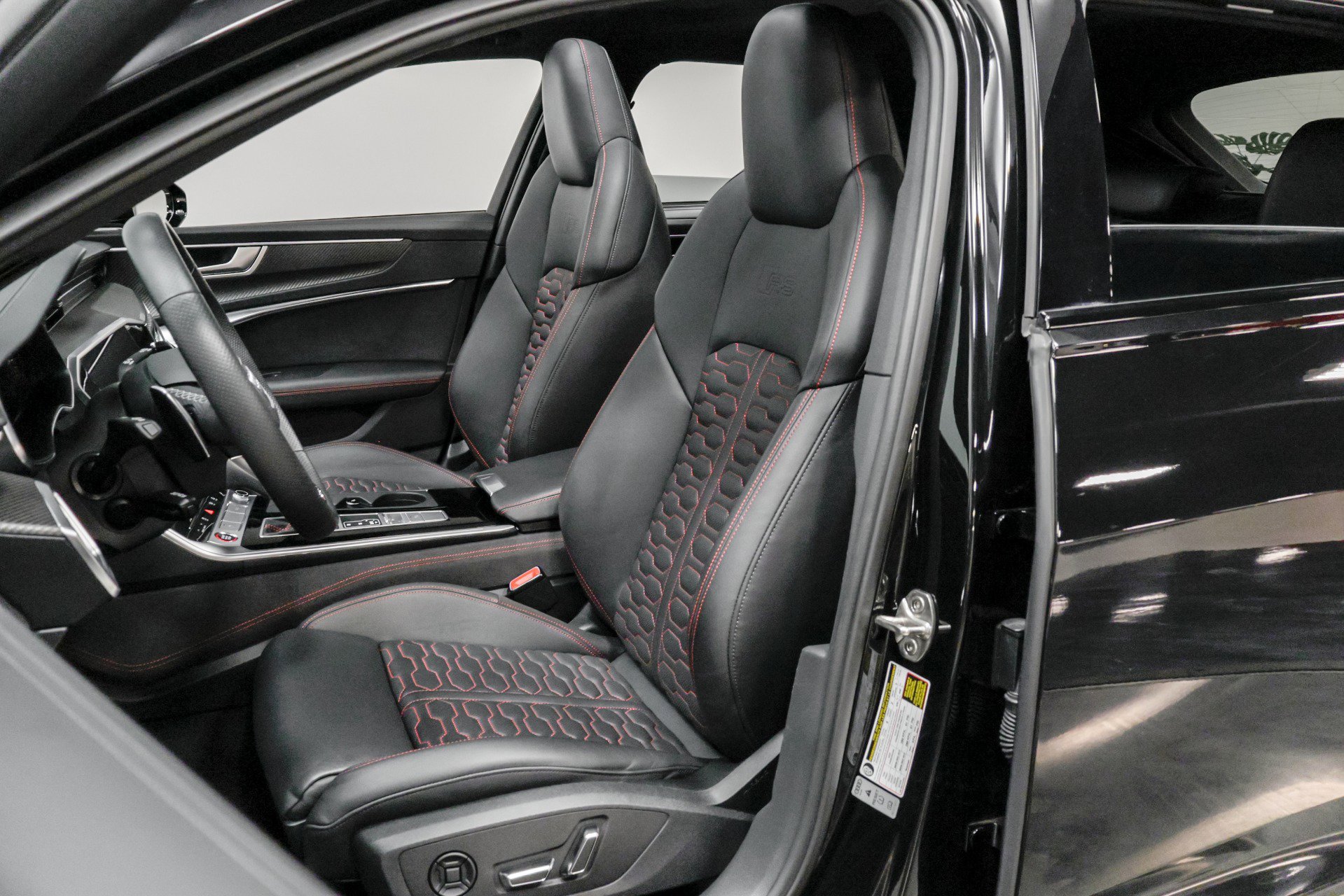 Used 2023 Audi RS 6 image 5