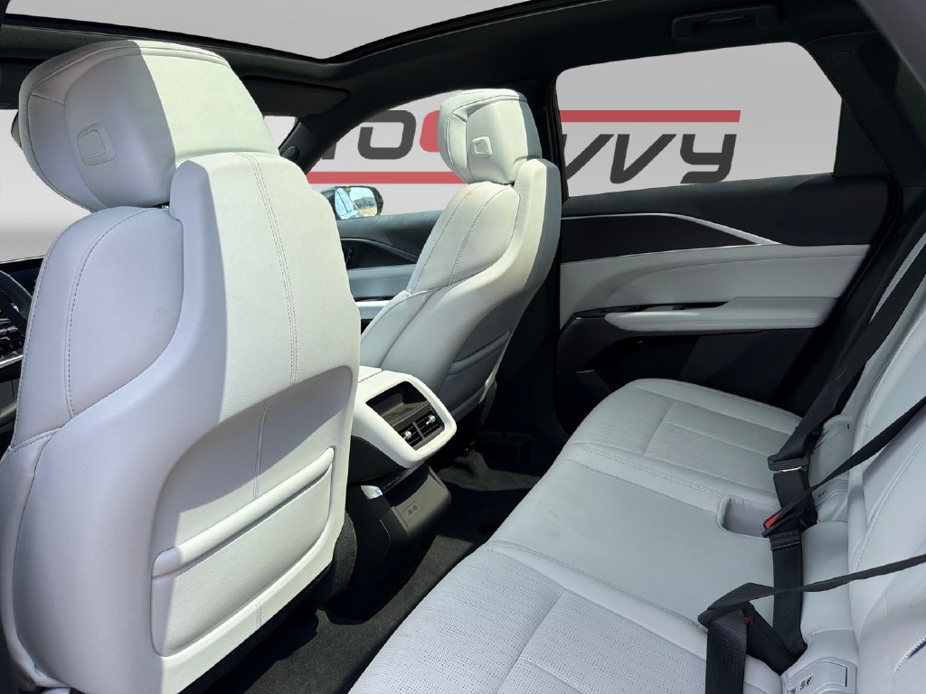 Used 2025 Cadillac Lyriq Luxury w/ LPO, Floor Liner Package AWD/4WD image 16