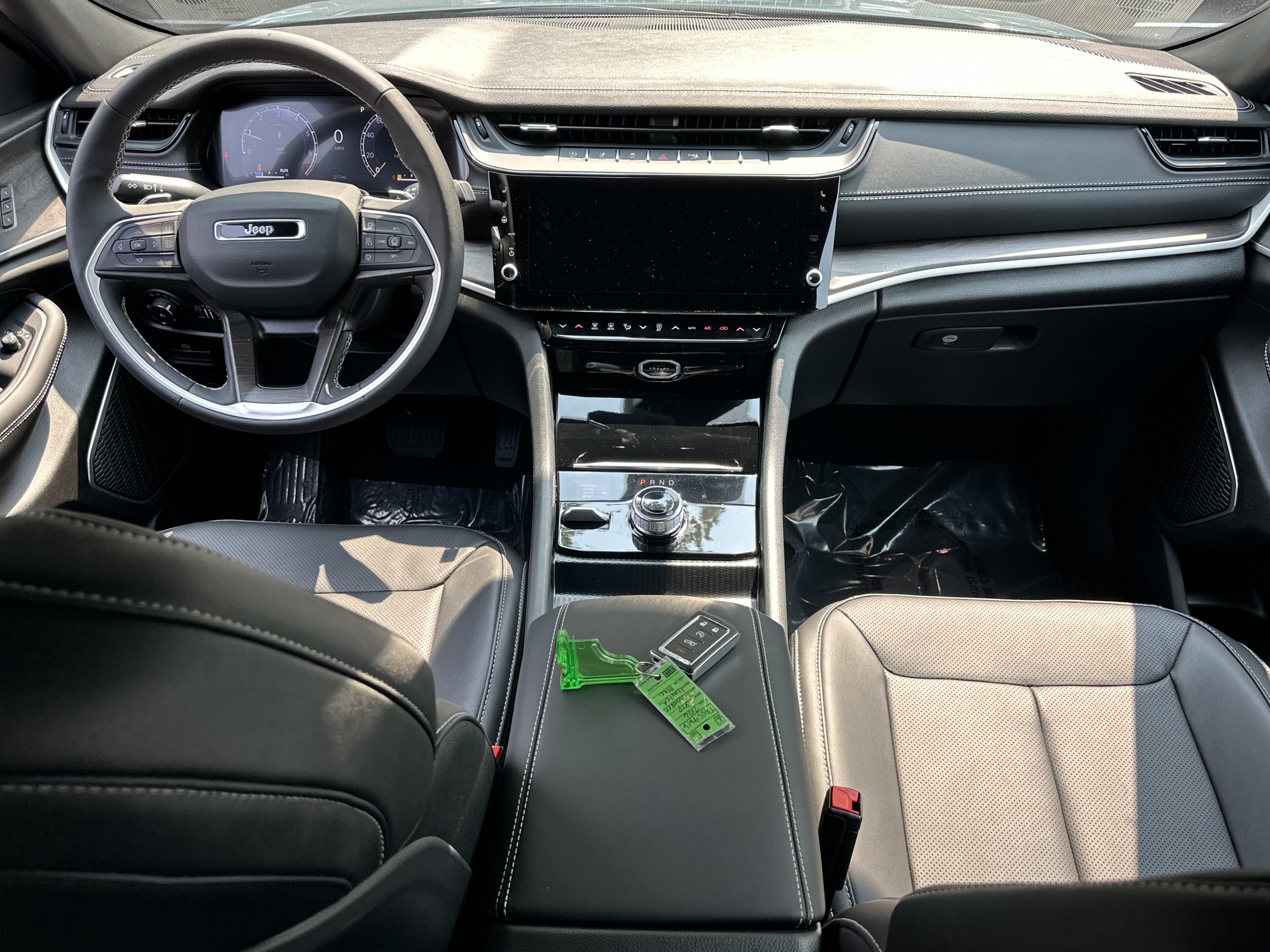 New 2026 Jeep Grand Cherokee Limited AWD/4WD image 31