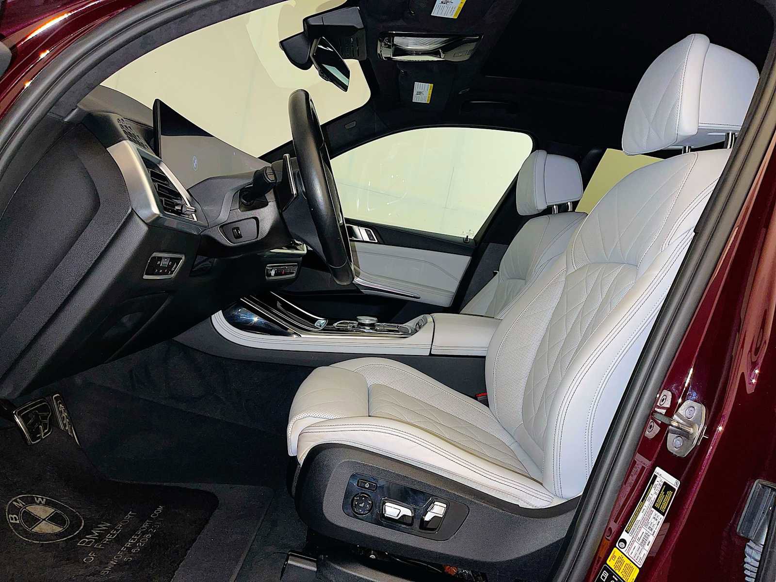 Certified 2023 BMW X7 xDrive40i w/ M Sport Package image 8