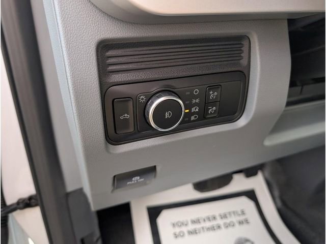 New 2026 Ford F250 XL w/ XL Chrome Package image 18