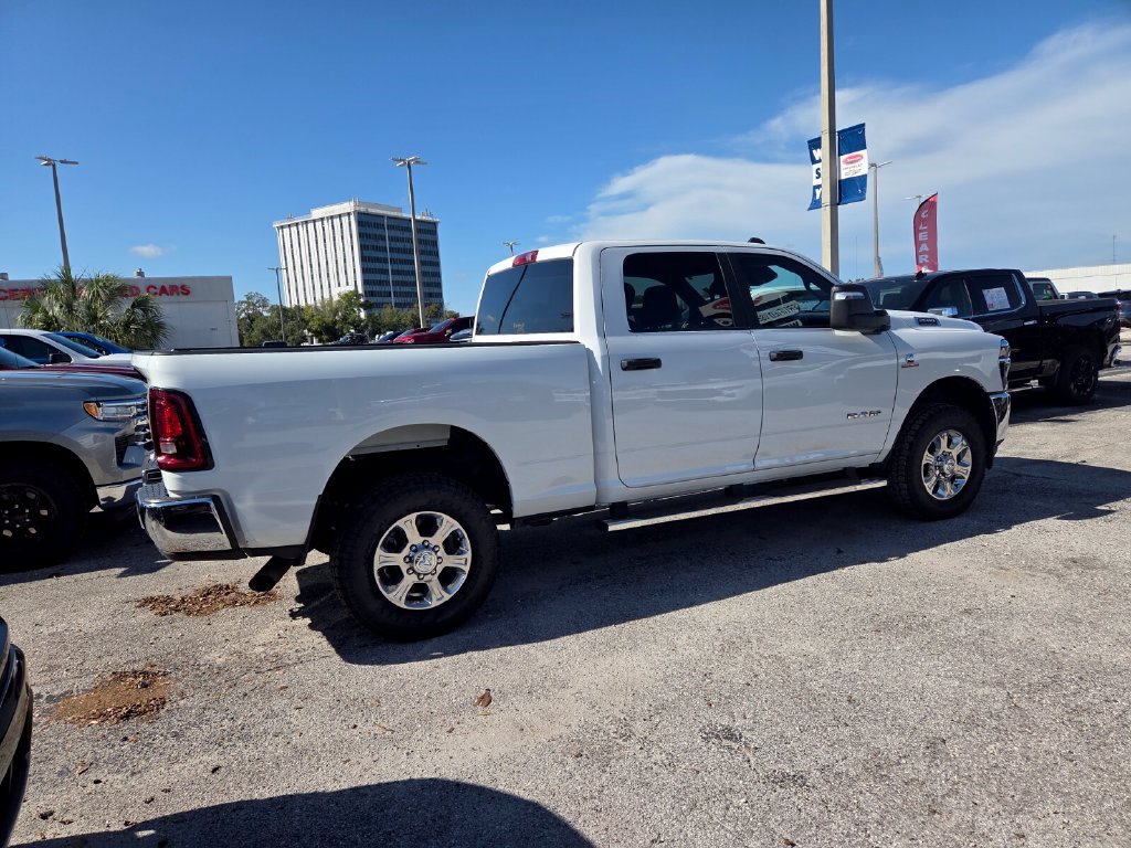 Used 2025 RAM 2500 Big Horn AWD/4WD image 15
