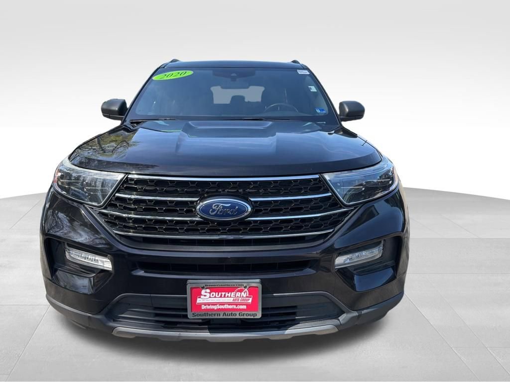 Used 2020 Ford Explorer XLT w/ Equipment Group 202A image 9