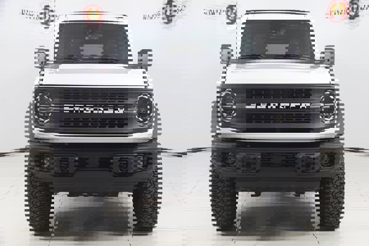 Used 2024 Ford Bronco Black Diamond w/ Sasquatch Package image 55