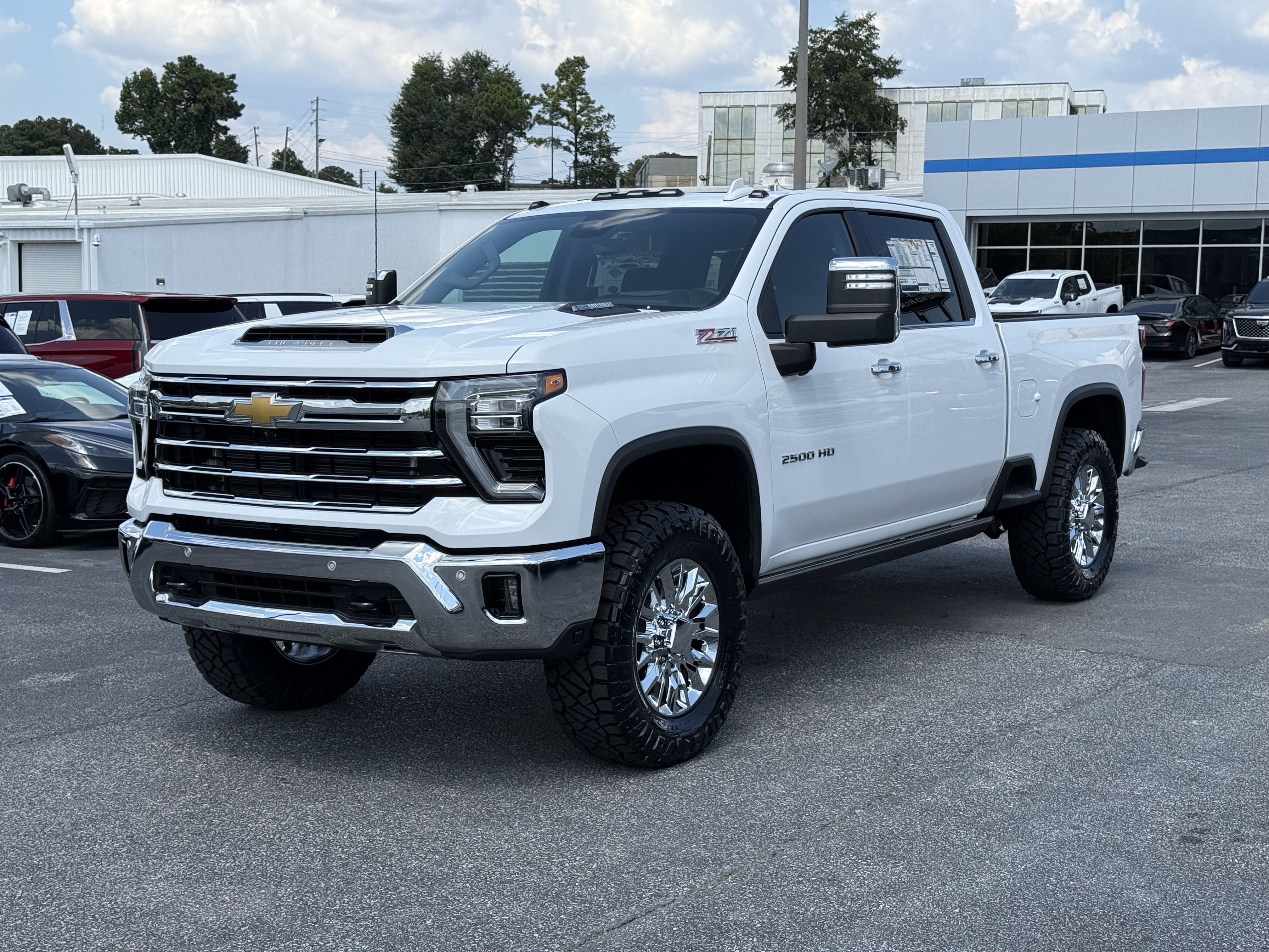 New 2026 Chevrolet Silverado 2500 LTZ w/ LTZ Premium Package AWD/4WD image 5