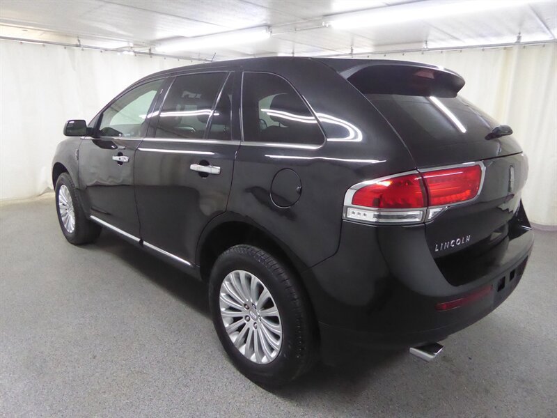 Used 2014 Lincoln MKX AWD image 4