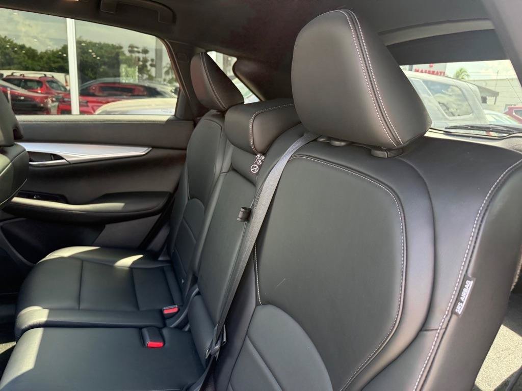 Used 2021 INFINITI QX50 Luxe w/ Appearance Package AWD/4WD image 35