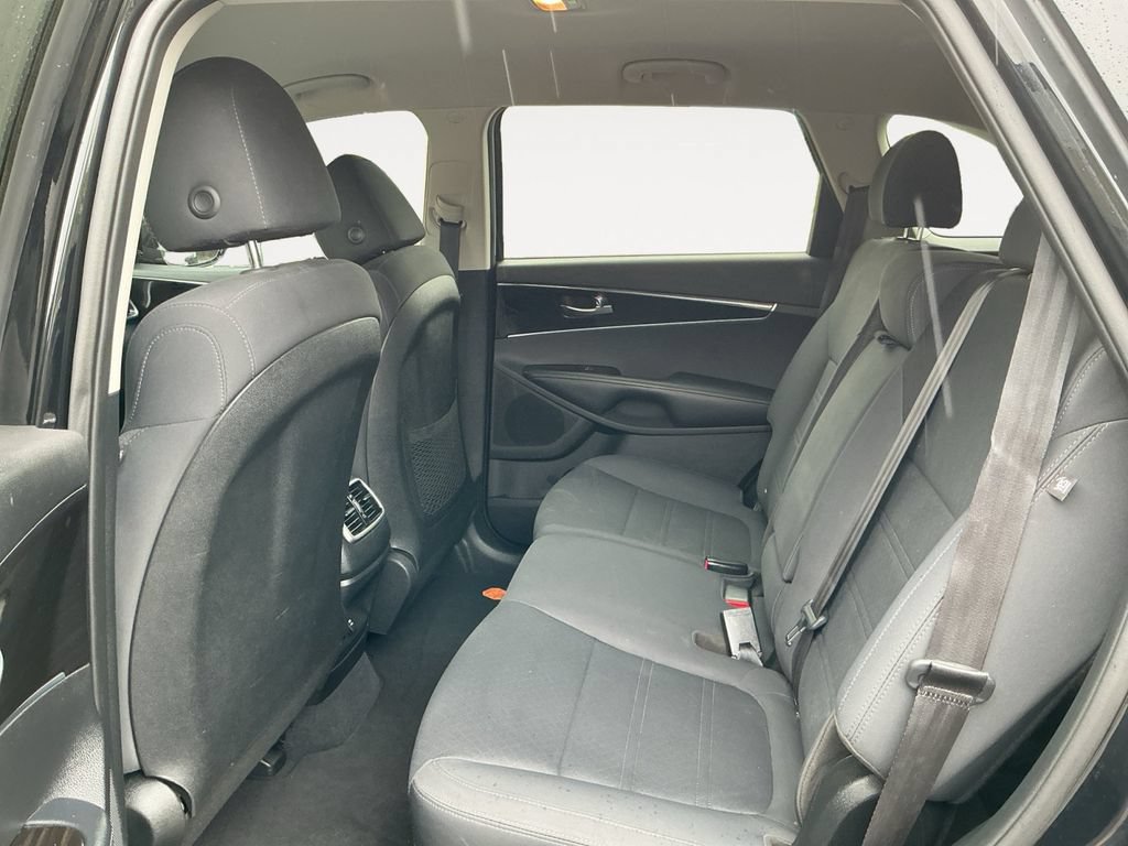 Used 2019 Kia Sorento L FWD image 19