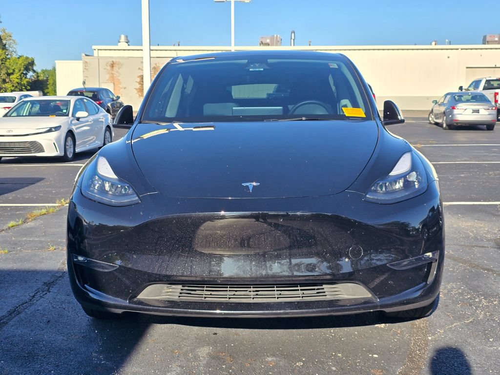 Used 2023 Tesla Model Y 2WD image 2