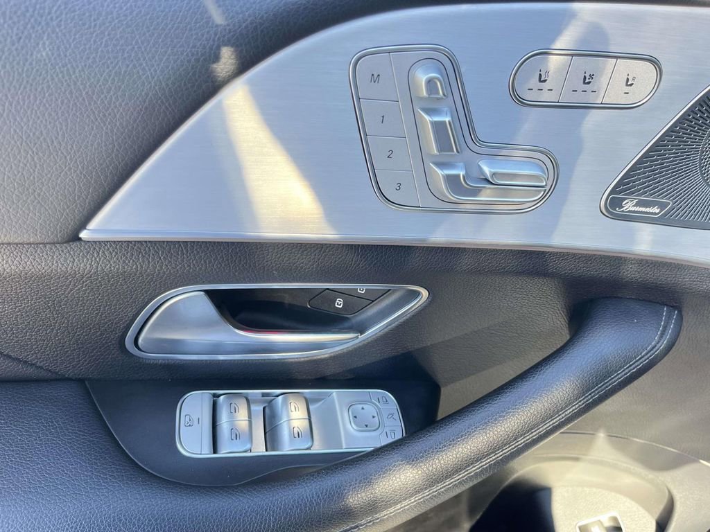 Used 2022 Mercedes-Benz GLE 350 w/ 3rd Row Seat Package image 13