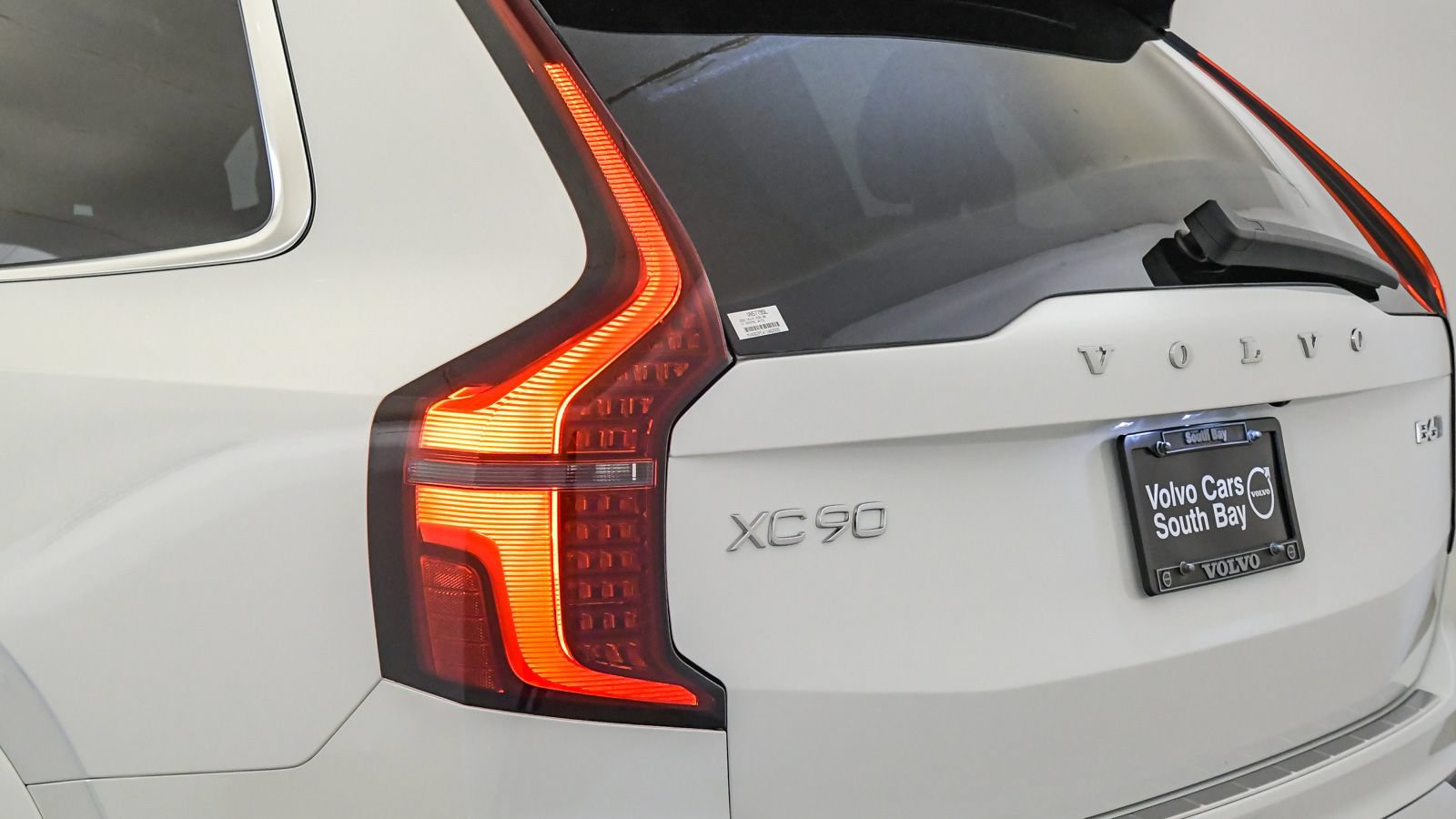 Used 2026 Volvo XC90 B6 Plus w/ Protection Package Premier AWD/4WD image 12