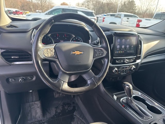 Used 2020 Chevrolet Traverse LT w/ Driver Confidence II Package image 11