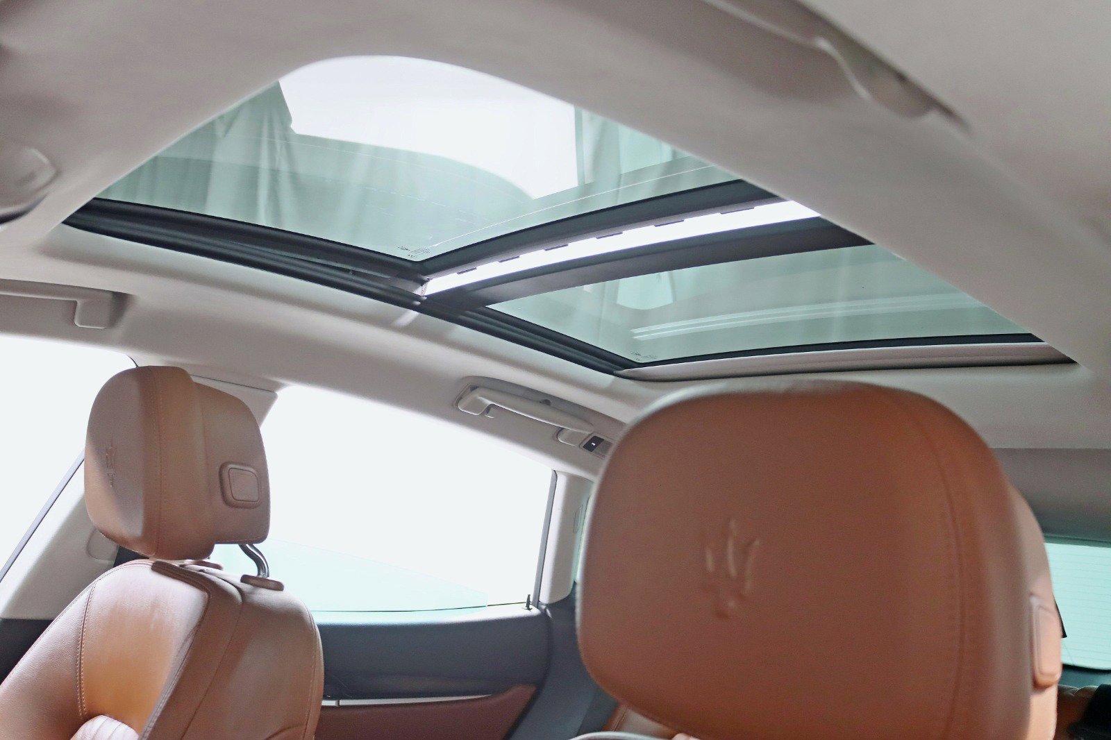 Used 2017 Maserati Levante S image 29