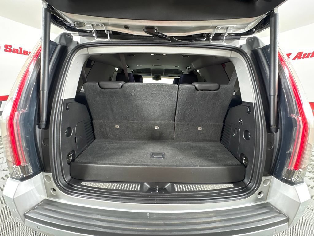 Used 2020 Cadillac Escalade 2WD image 50