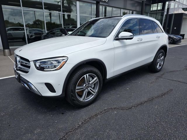 Used 2022 Mercedes-Benz GLC 300 4MATIC w/ Driver Assistance Package image 2