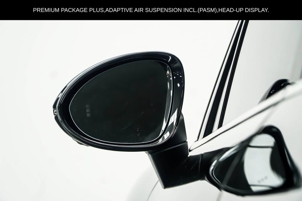 Used 2024 Porsche Cayenne AWD/4WD image 17