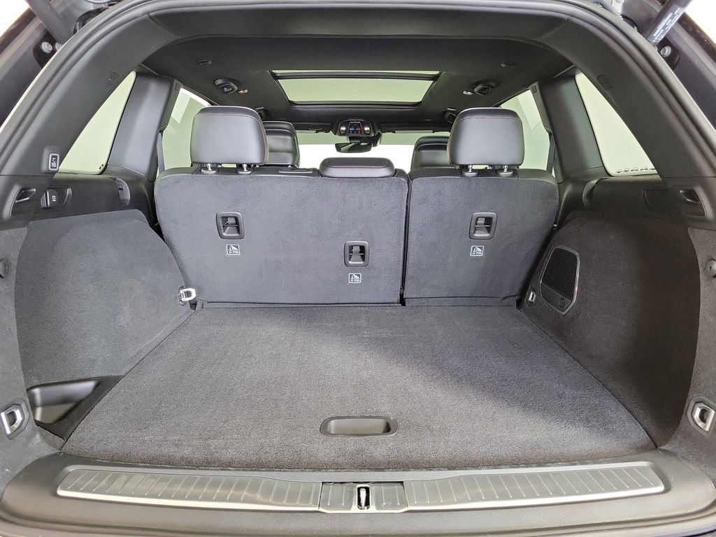 Used 2025 Jeep Grand Cherokee Summit w/ Obsidian Package image 24