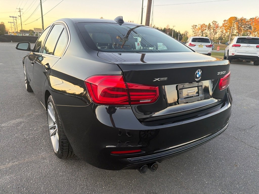 Used 2018 BMW 330i xDrive Sedan image 7