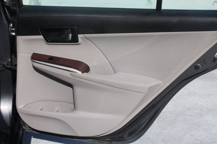 Used 2012 Toyota Camry XLE w/ Convenience Pkg FWD image 15