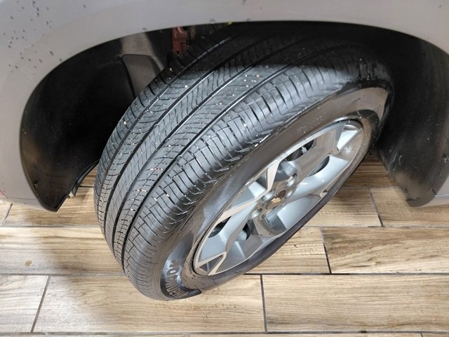 Used 2025 Chevrolet Trax LT image 16