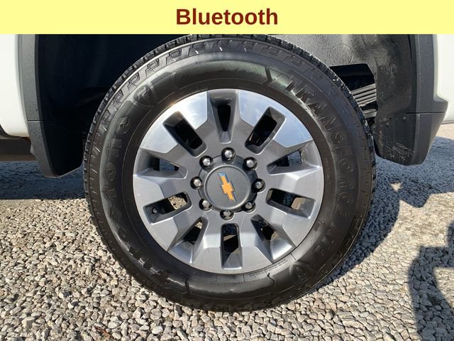 Used 2022 Chevrolet Silverado 2500 Custom w/ Custom Value Package AWD/4WD image 9