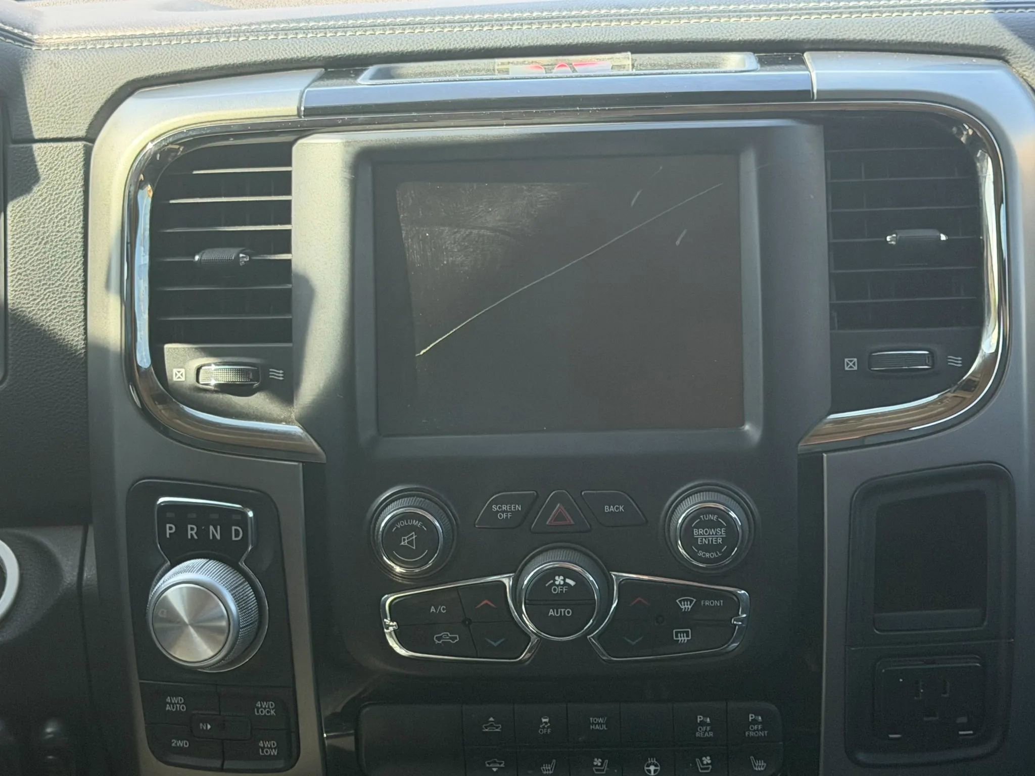 Used 2014 RAM 1500 Sport w/ Convenience Group AWD/4WD image 11