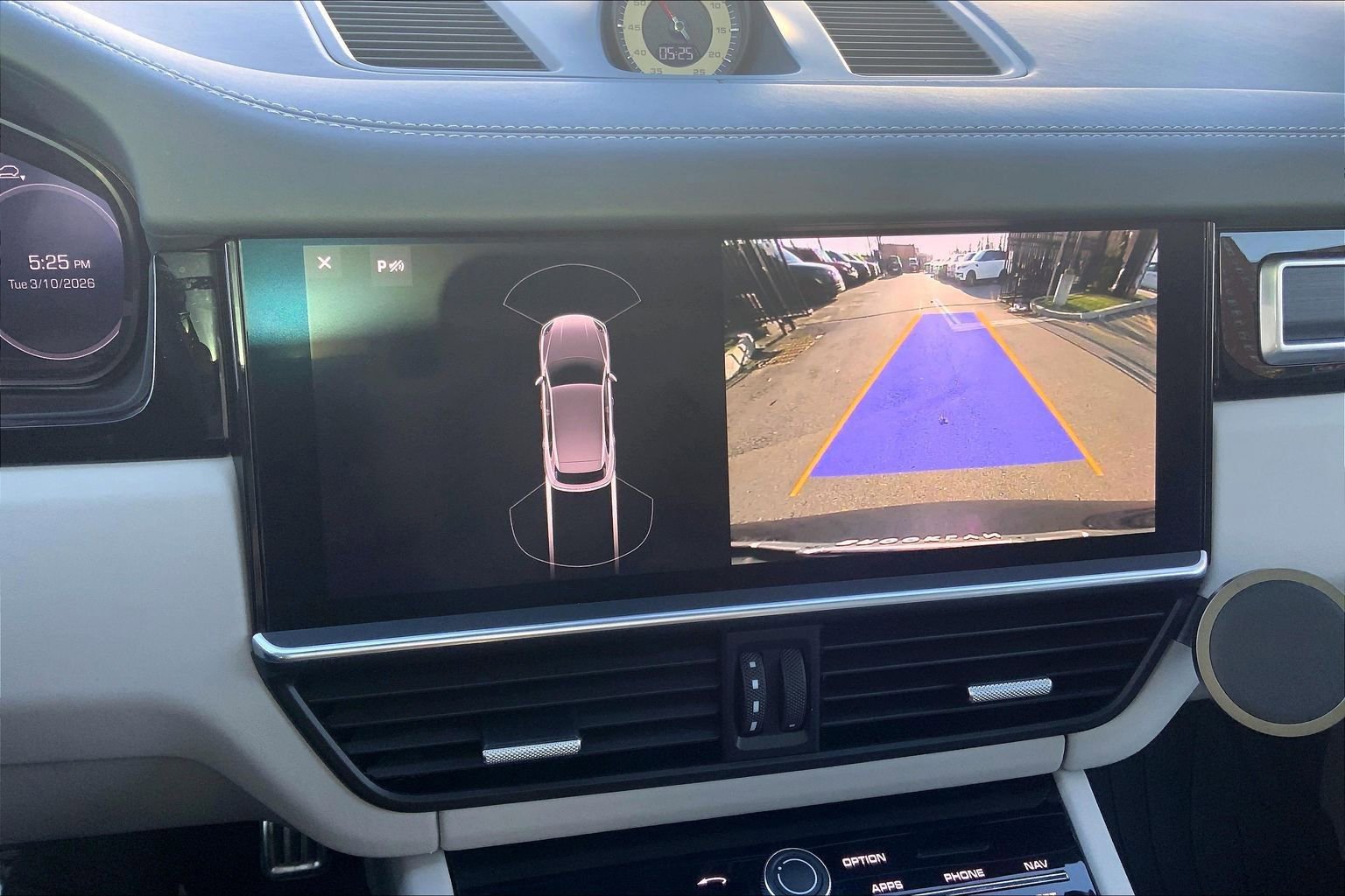 Used 2021 Porsche Cayenne GTS image 26