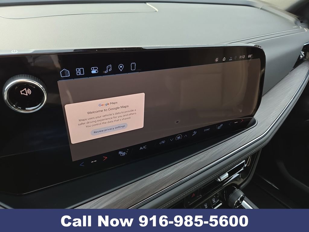 New 2026 Chevrolet Suburban LT image 18