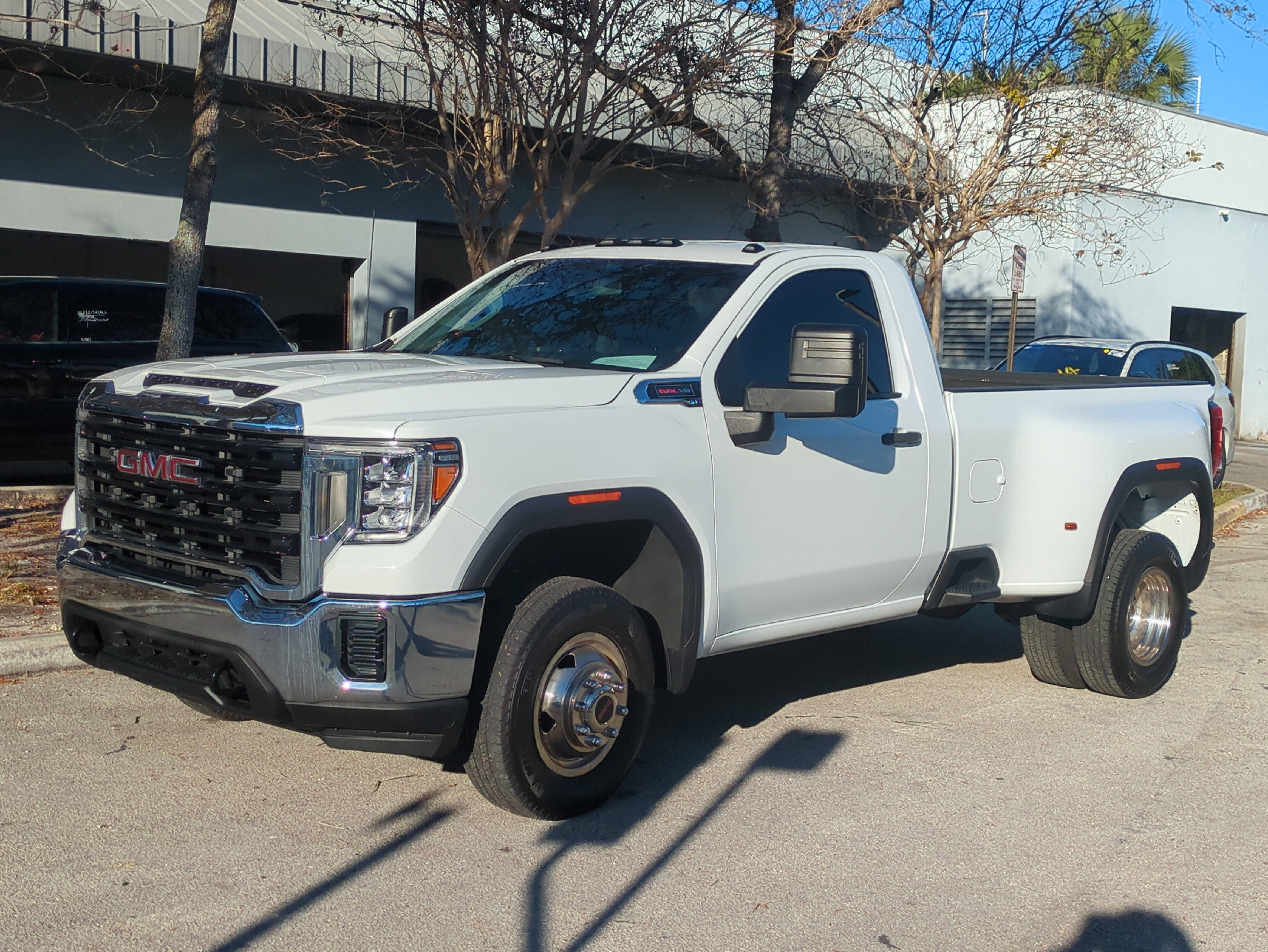Used 2023 GMC Sierra 3500 Pro image 9