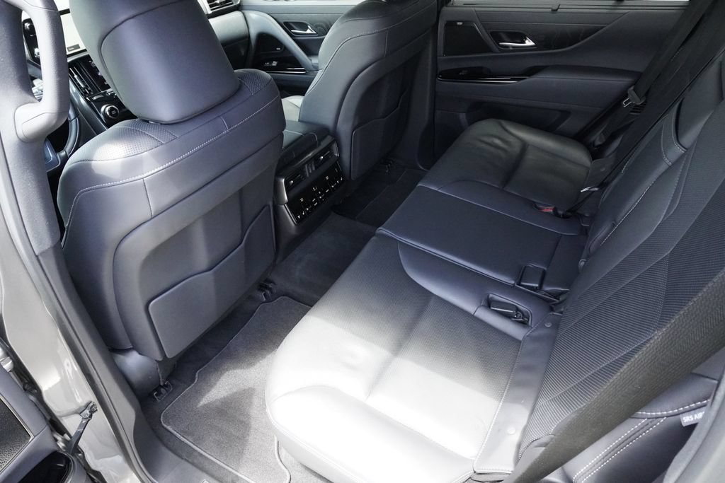 Used 2023 Lexus LX 600 4WD w/ Appearance Package image 29