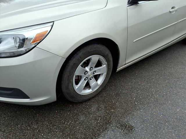 Used 2015 Chevrolet Malibu LS w/ Protection Package image 4