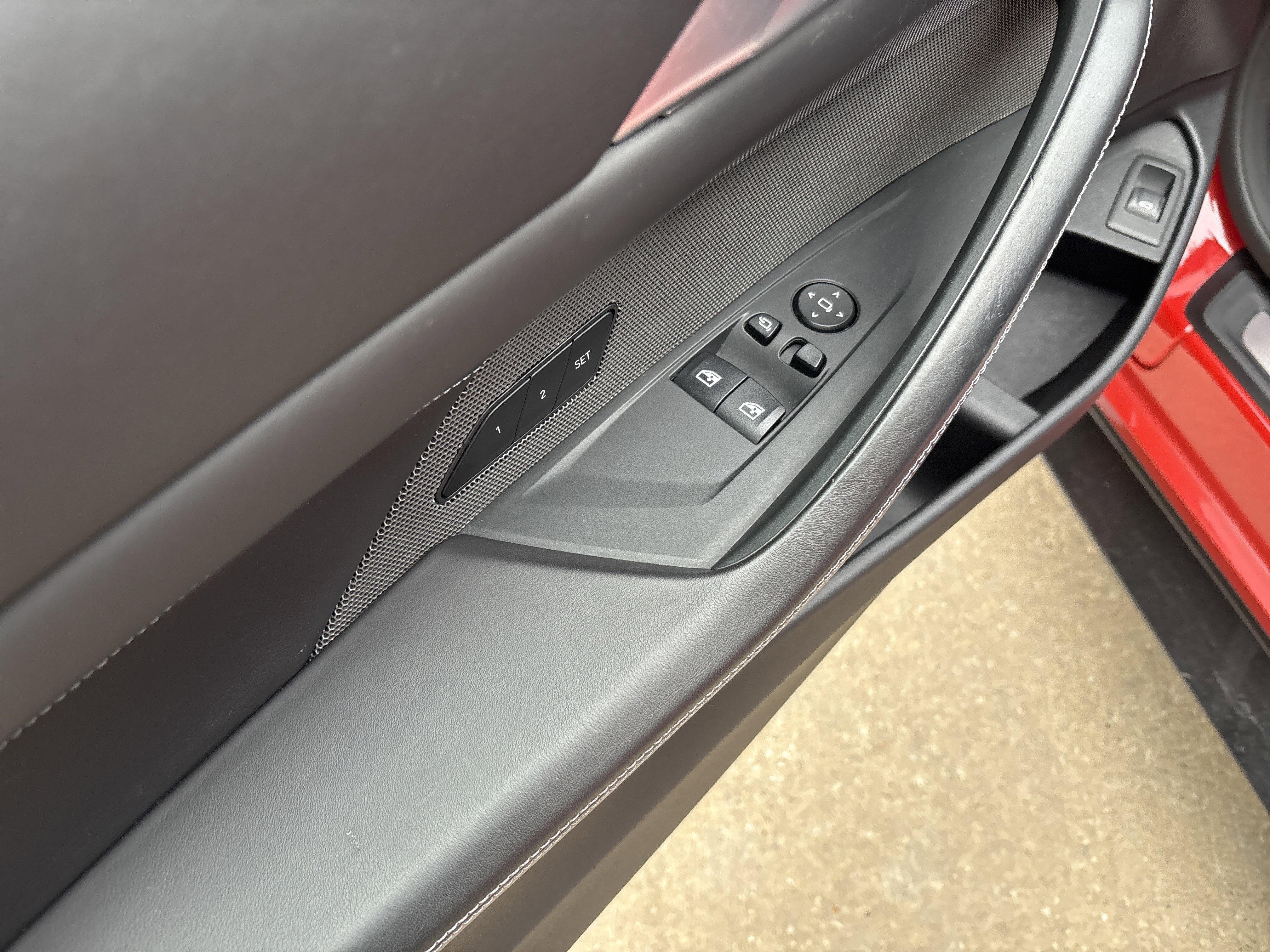 Used 2021 BMW M4 Competition w/ Executive Package RWD image 16