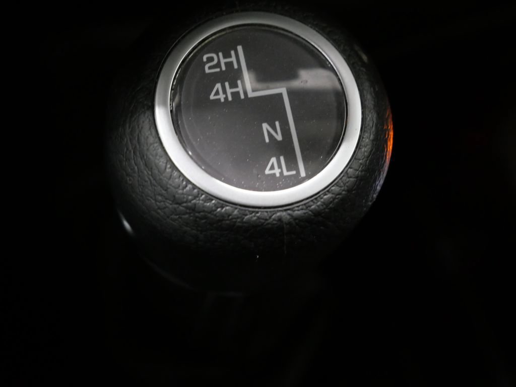 Used 2025 Jeep Wrangler Unlimited Sport AWD/4WD image 23