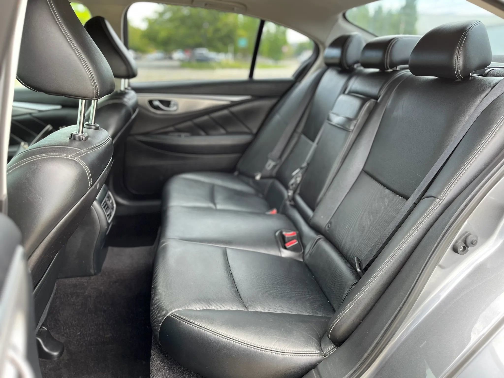 Used 2015 INFINITI Q50 Premium w/ Navigation Package RWD image 12