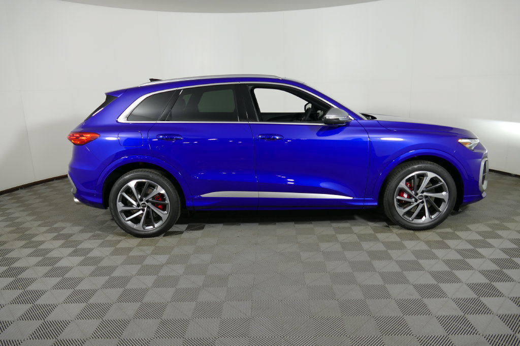 New 2026 Audi SQ5 Premium Plus AWD/4WD image 2