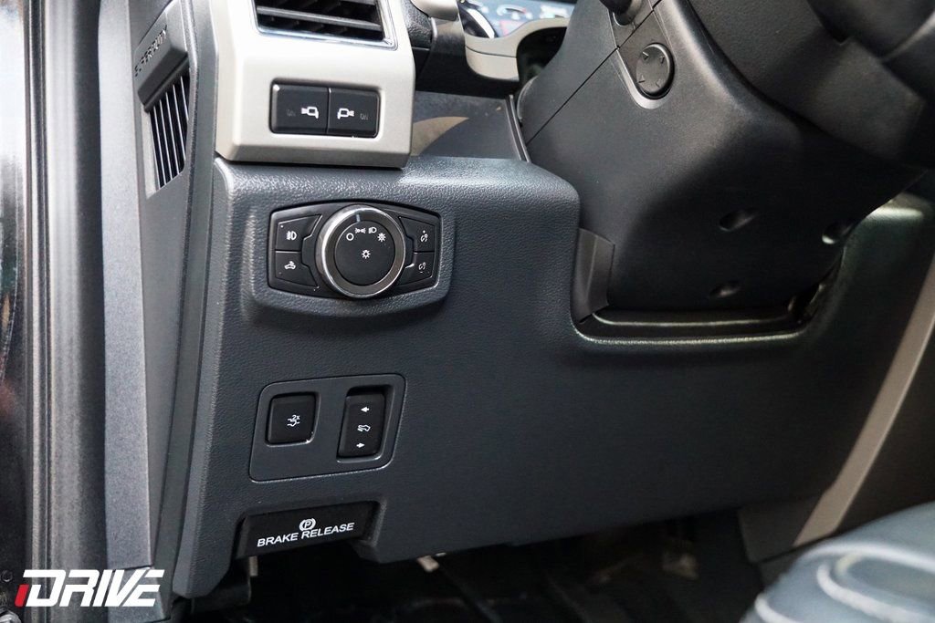 Used 2022 Ford F350 Lariat w/ Tremor Off-Road Package image 24