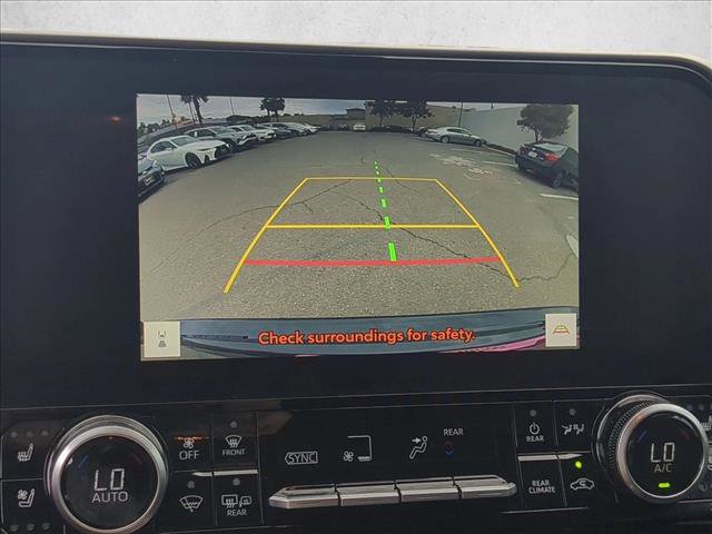 Used 2023 Toyota Highlander Limited image 13