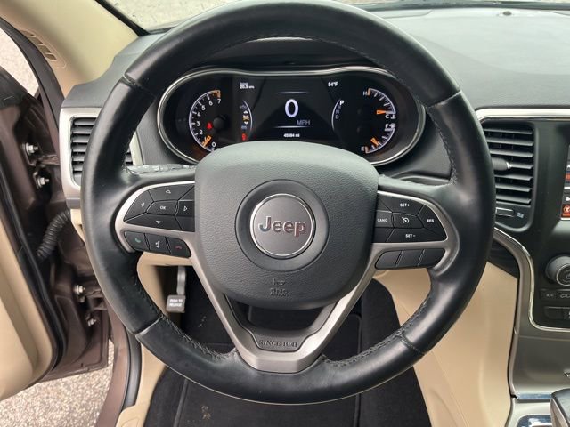 Used 2021 Jeep Grand Cherokee Laredo image 18