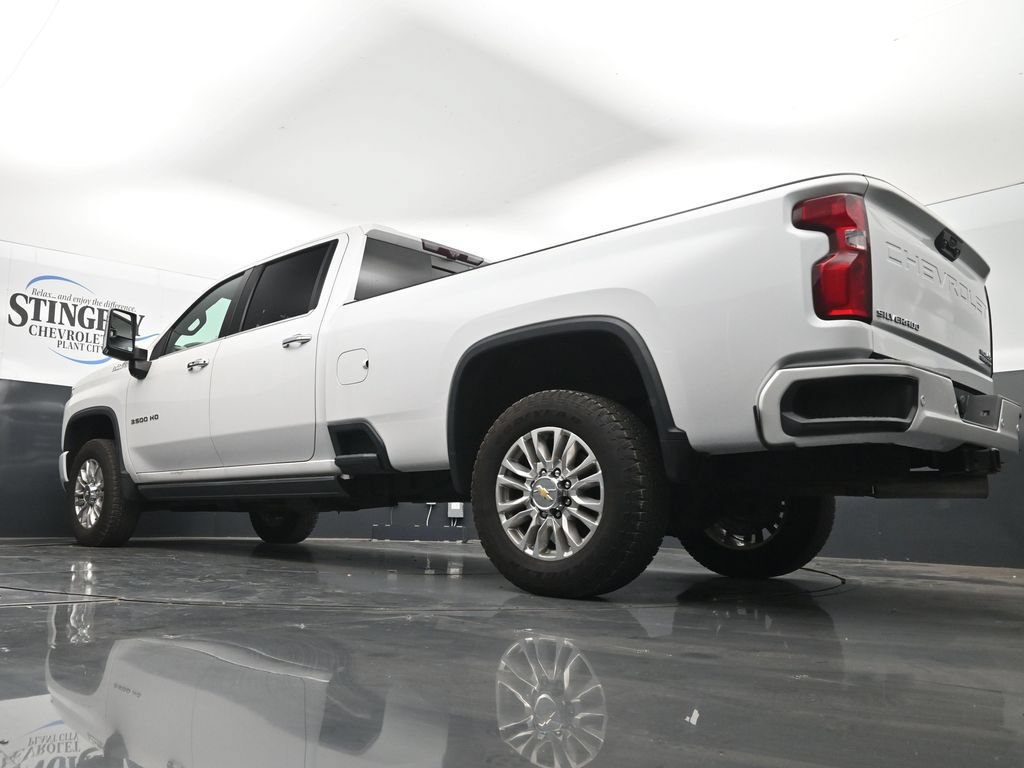 Used 2023 Chevrolet Silverado 3500 High Country AWD/4WD image 30